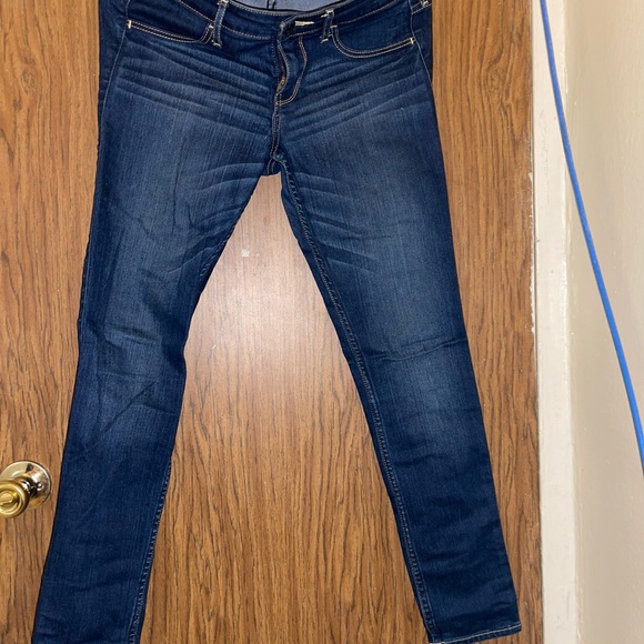 Women Hollister Jean - Picture 3 of 5